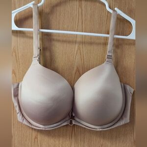 Victoria's Secret Tan T-Shirt Bra with Seamless Molded Cups